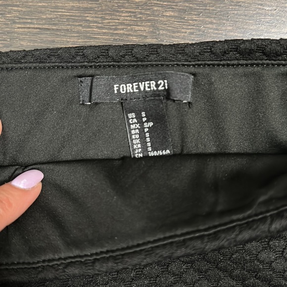 Forever 21 skirt black - Picture 2 of 2